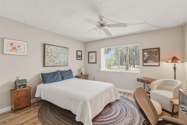 1520 GLEN OAKS DRIVE E 247, Sarasota, FL 34232