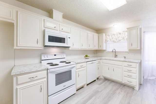 1003 Justice Avenue, Lubbock, TX 79416