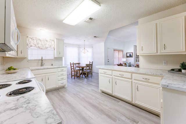 1003 Justice Avenue, Lubbock, TX 79416