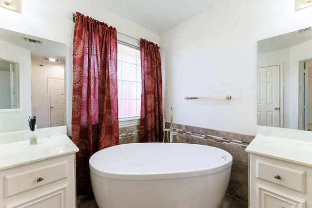 1003 Justice Avenue, Lubbock, TX 79416