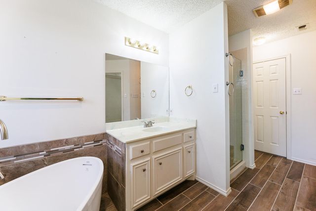 1003 Justice Avenue, Lubbock, TX 79416