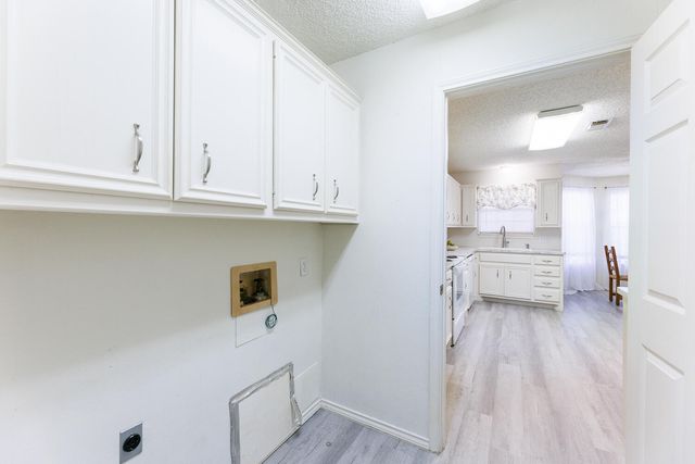 1003 Justice Avenue, Lubbock, TX 79416