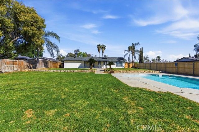 10801 Paul, Bakersfield, CA 93312