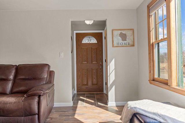 406 ELM STREET, Combined Locks, WI 54113