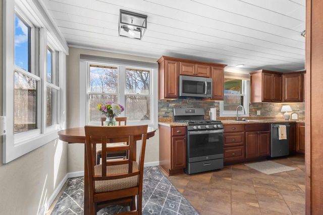 406 ELM STREET, Combined Locks, WI 54113