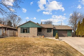 406 ELM STREET, Combined Locks, WI 54113