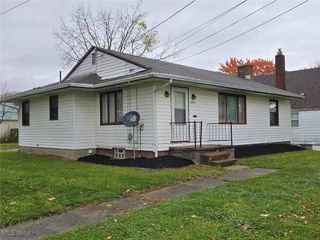 2002 Bancroft Avenue, Youngstown, OH 44514