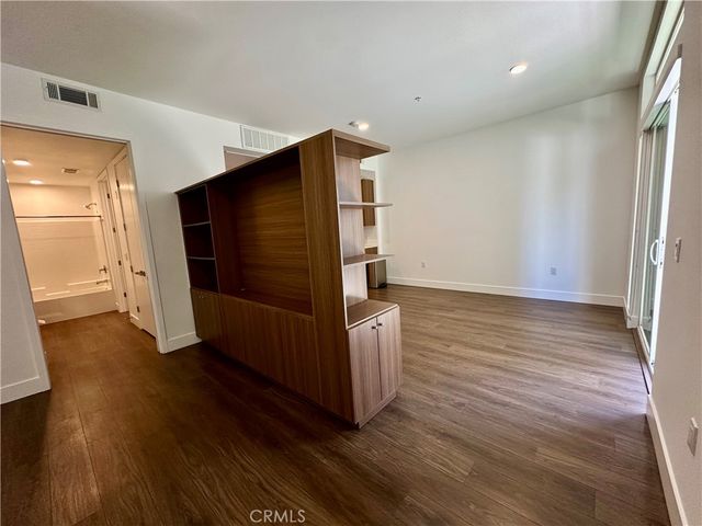 #418 E Walnut, Pasadena, CA 91101