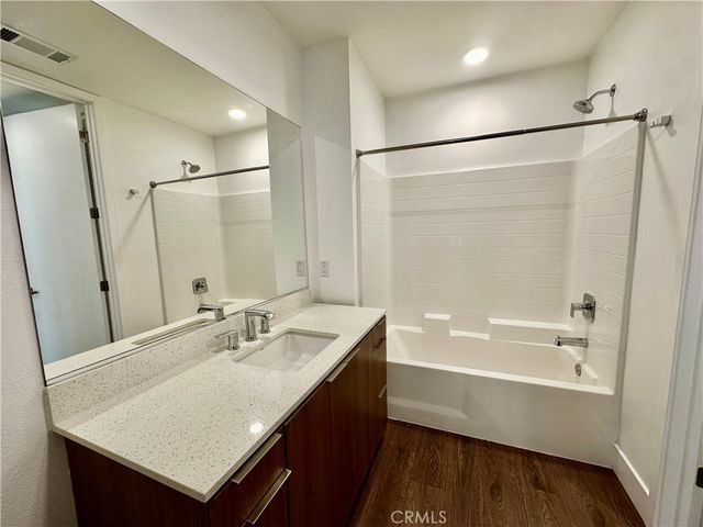 #418 E Walnut, Pasadena, CA 91101