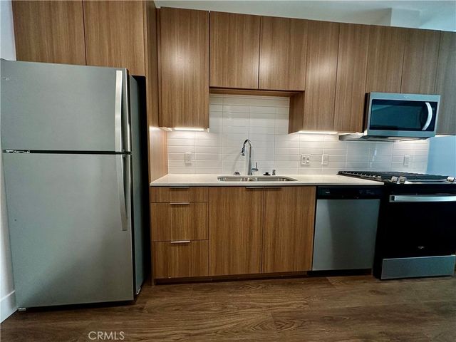 #418 E Walnut, Pasadena, CA 91101