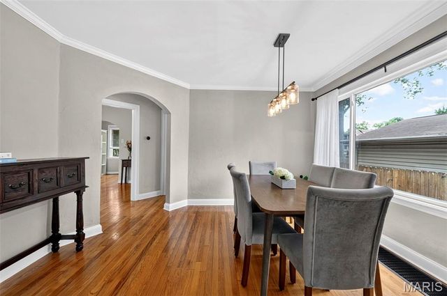 109 Handlan Court, Kirkwood, MO 63122