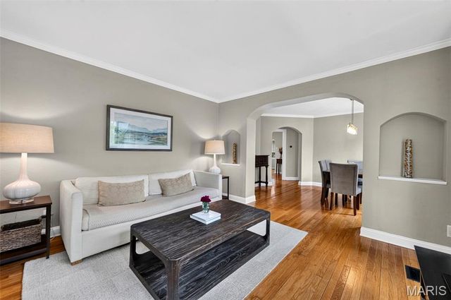 109 Handlan Court, Kirkwood, MO 63122