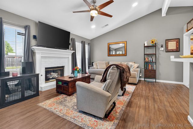 515 W Denny Street, Catoosa, OK 74015