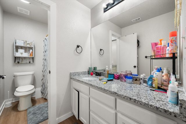 301 Schumacher Drive 303, Burleson, TX 76028