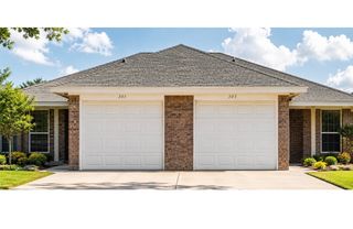 301 Schumacher Drive 303, Burleson, TX 76028