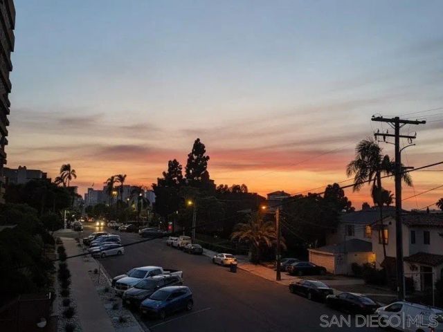 2561 Albatross St, San Diego, CA 92101