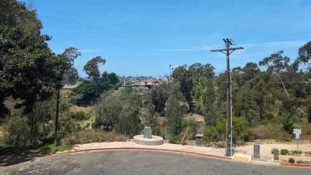 2561 Albatross St, San Diego, CA 92101
