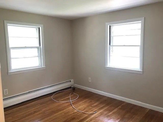 7 Esmond Ave 1, Wakefield, MA 01880