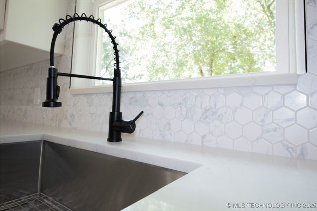 1319 W Louisiana Street, Durant, OK 74701