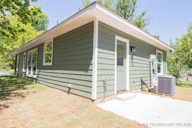 1319 W Louisiana Street, Durant, OK 74701