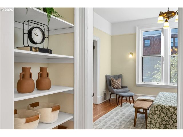 414 Nw 22ND Ave, Portland, OR 97210