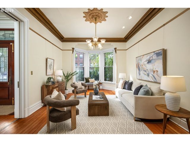 414 Nw 22ND Ave, Portland, OR 97210