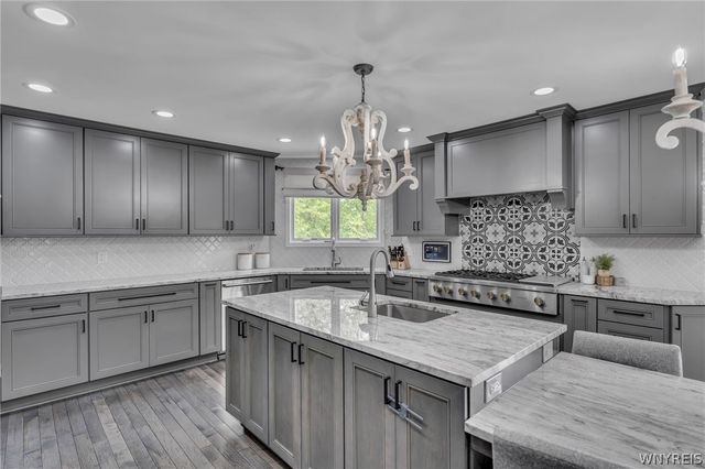 27 Chicory Lane, Lancaster, NY 14086