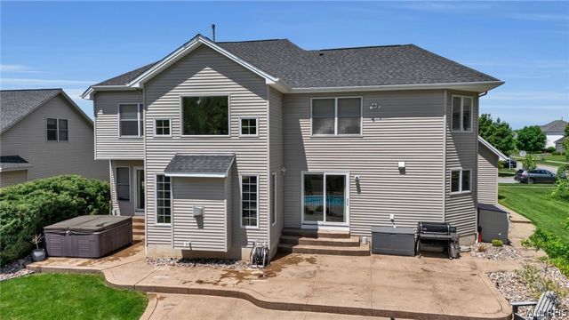 27 Chicory Lane, Lancaster, NY 14086