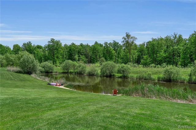 27 Chicory Lane, Lancaster, NY 14086