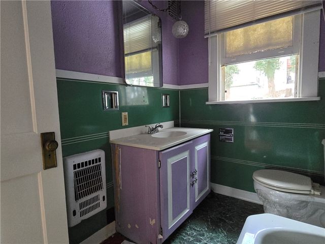 7235 Upland St, Homewood Brushton, PA 15208