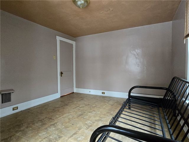 7235 Upland St, Homewood Brushton, PA 15208