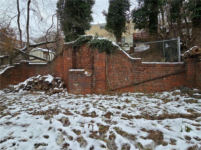 7235 Upland St, Homewood Brushton, PA 15208