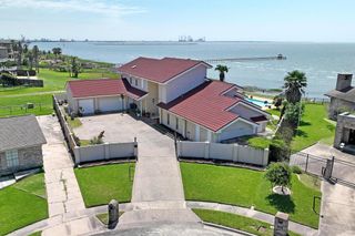 113 Shorecliff Dr, Portland, TX 78374