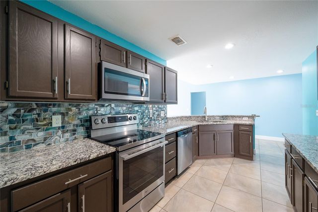 541 STARSTONE DRIVE, Lake Mary, FL 32746