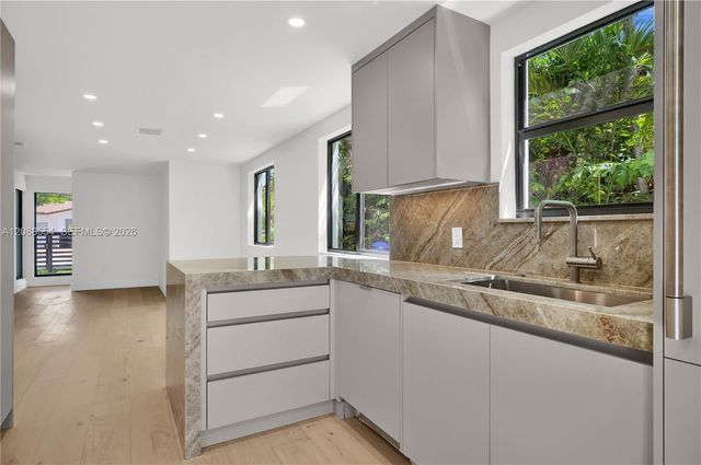 1936 SW 18th Street, Miami, FL 33145