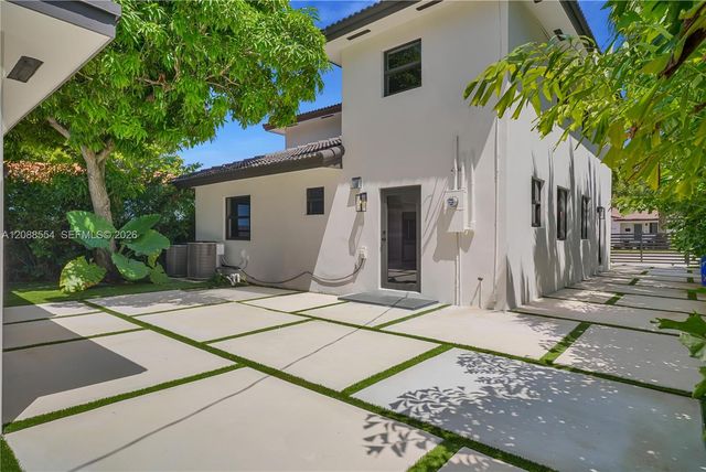 1936 SW 18th Street, Miami, FL 33145