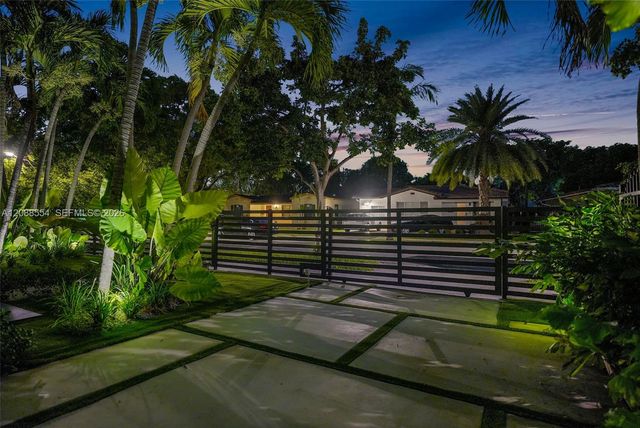 1936 SW 18th Street, Miami, FL 33145