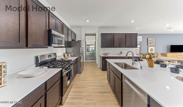 1108 S Grantham Drive, Vail, AZ 85641