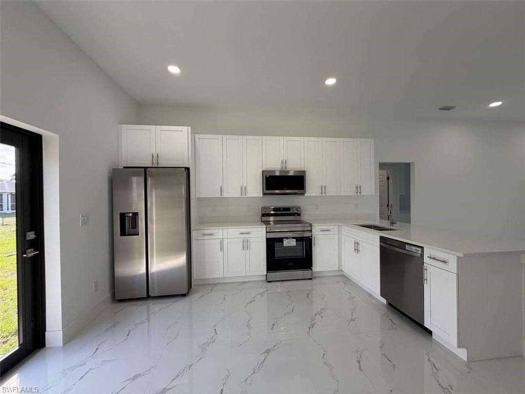 3931 Sunset RD, LEHIGH ACRES, FL 33971 — photo 5
