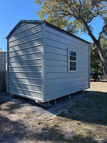 317 Katie St, Milton, FL 32583