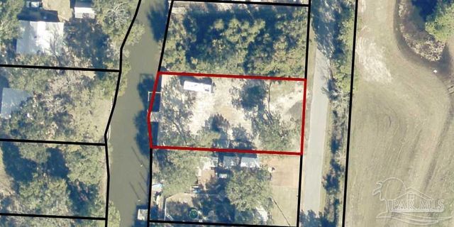 317 Katie St, Milton, FL 32583