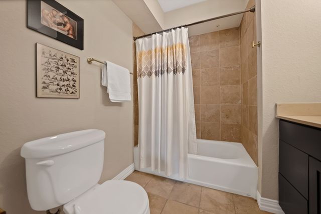 2722 Knight Street 407B, Dallas, TX 75219