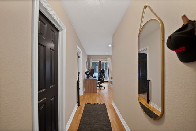 2722 Knight Street 407B, Dallas, TX 75219