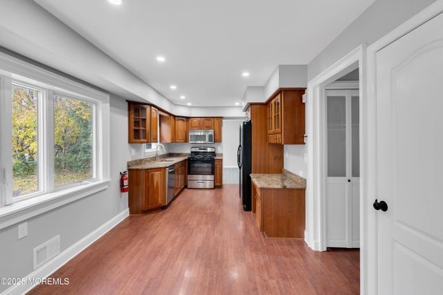 2 Zimm Lane, Jackson, NJ 08527