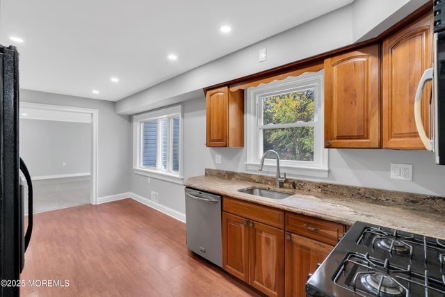 2 Zimm Lane, Jackson, NJ 08527