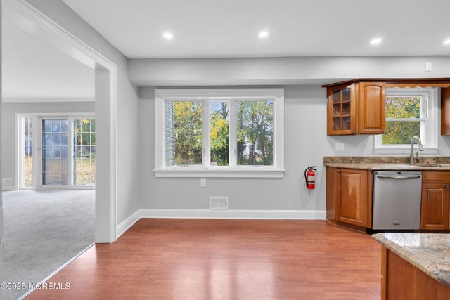 2 Zimm Lane, Jackson, NJ 08527