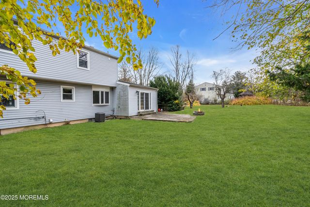 2 Zimm Lane, Jackson, NJ 08527