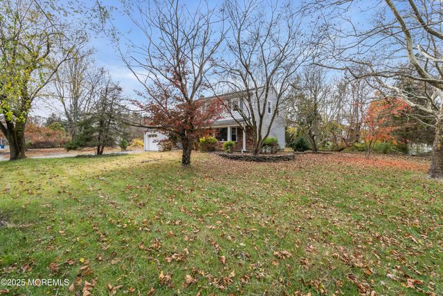 2 Zimm Lane, Jackson, NJ 08527