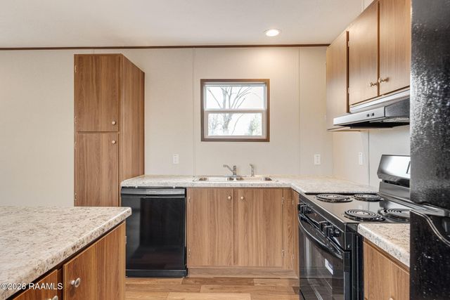 1063 Jeffrey Broussard Road, Breaux Bridge, LA 70517