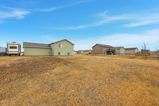 507 MORGEN RD, Box Elder, SD 57719